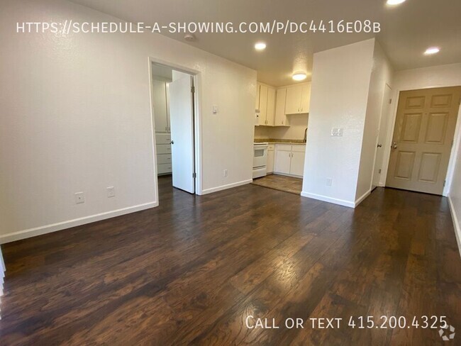 Building Photo - Remodeled 1 Bedroom in Marina Unit 99 Rental