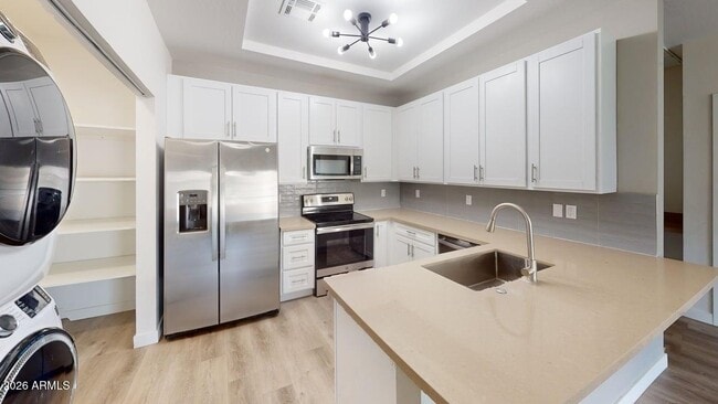 Photo - 9160 N 67th Ave Unidad 219