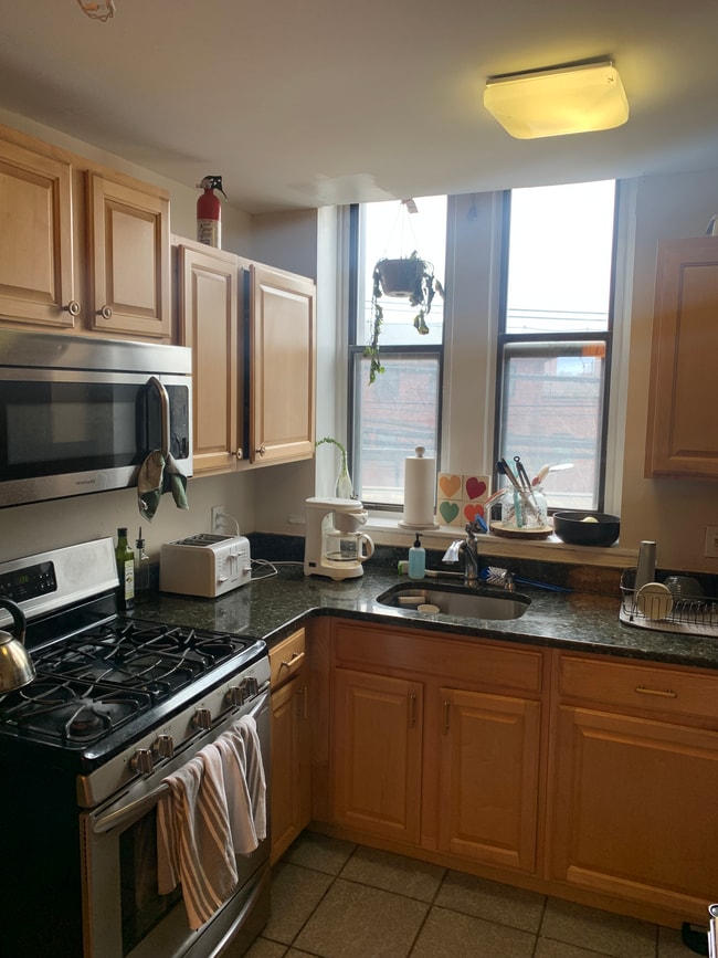 Photo - 842 Beacon St