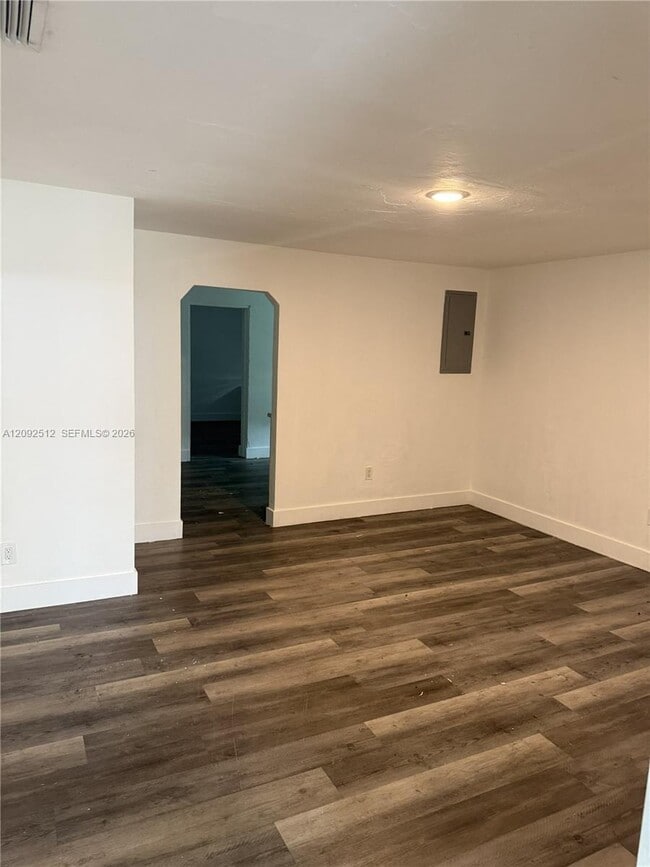 1864 NW 88th Terrace