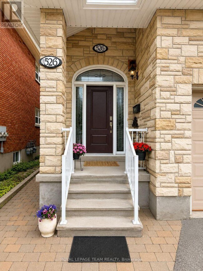Photo - 526 Hilson Ave
