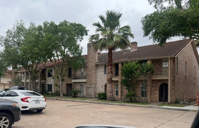 Photo - 3310 Continental Dr Unidad False