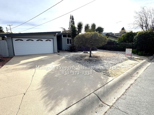 Photo - Beautiful 3-Bed, 2 Bath Mission Fields Home in Carmel-by-the-Sea with Modern Kitchen and Hardwood...