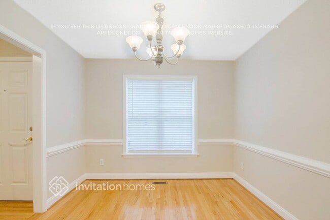 Photo - 152 Saleen Dr