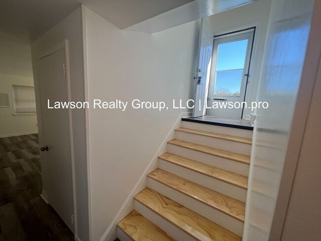 Photo - Suburban 739-741 Unidad Suburban 741