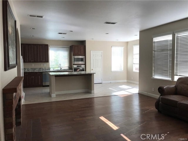 12717 Burbank Rd