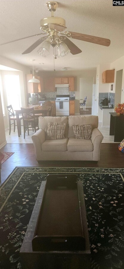 Photo - 19 Barnley Ct