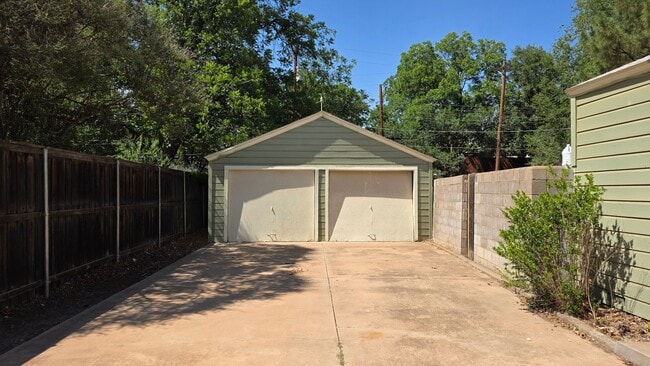 Photo - 3/1.5/2 DETACHED GARAGE - GREAT HOME IN TECH TERRACE