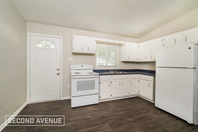 Photo - 3004 Taylor Blvd