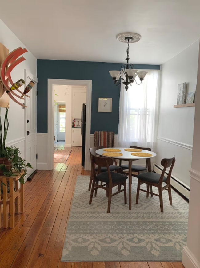 Photo - Fully Furnished 2 bedroom in Carlisle