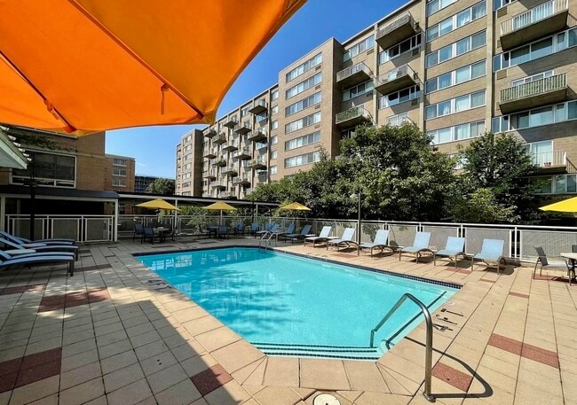 Photo - 355 I St SW Unit #S320