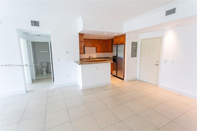 Photo - 20 Calabria Ave Unit 201