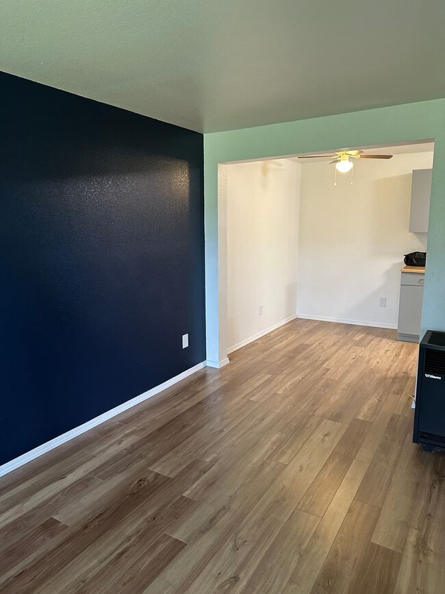 Photo - Downtown Renton Apartment W/S/G and 2 parking spaces included Unit 7