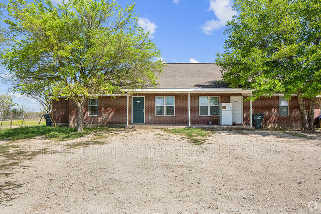 Building Photo - 9937 Risky's Ranch Dr Rental