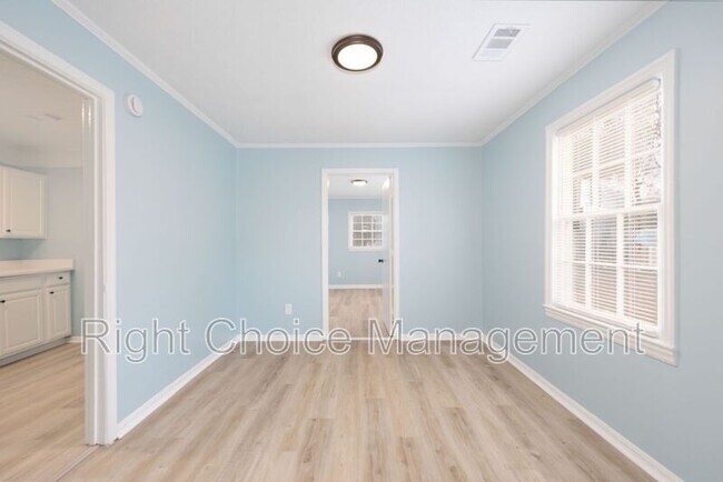 Photo - 519 Parkchester Dr