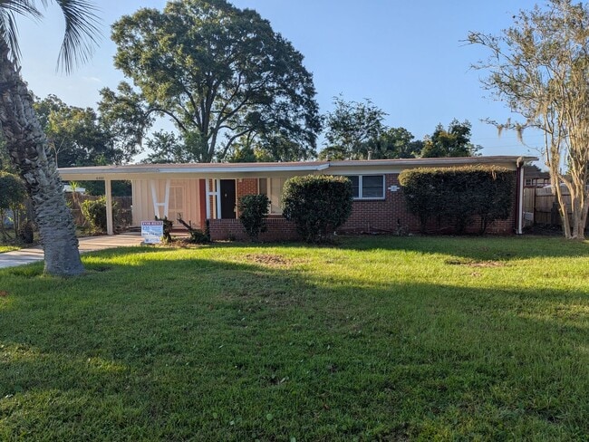 Photo - 3/2 NOW AVAILABLE on the Westside. Close t...