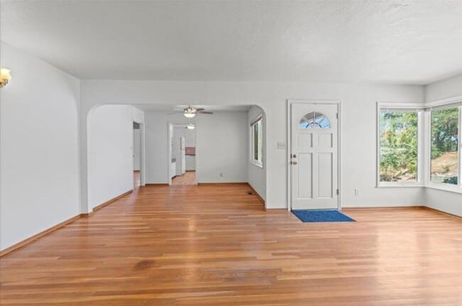 Photo - 112 College Way Unidad 112 College (upstairs apt)