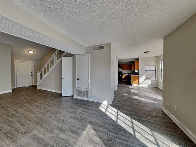 Photo - 1506 Briarpath Ln