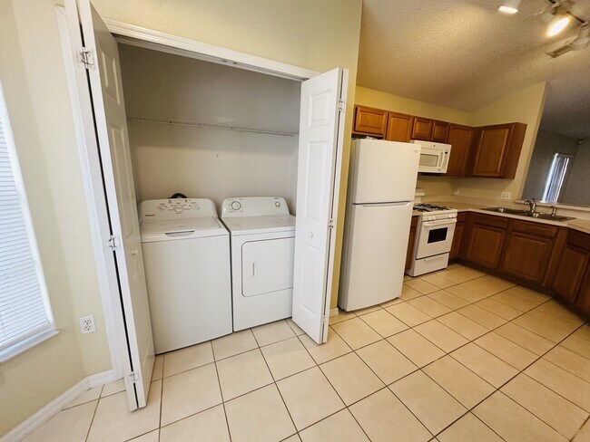 Photo - 620 Sonja Cir