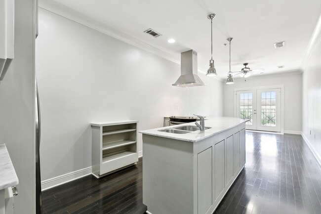 Photo - Perkins Palms Condominiums - 1 Bedroom Available Now Unidad 209