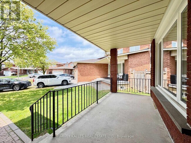 Photo - 70 Amaretto Ct