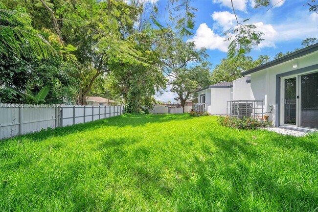 Photo - 2448 NW 42nd St