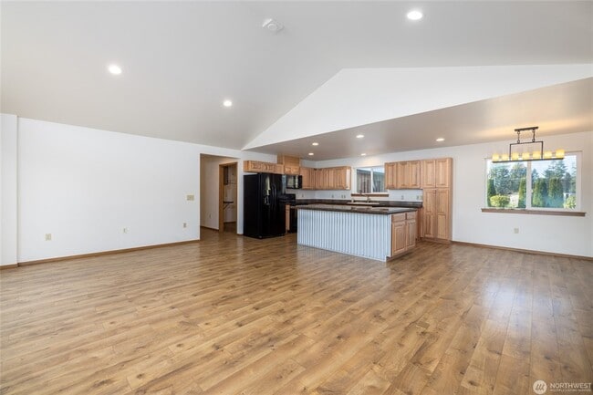 Photo - 965 N Fruitdale Rd