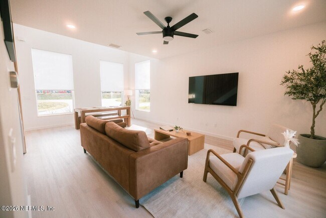 Photo - 3318 Lewis Speedway