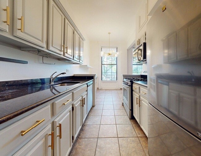 Photo - East 10th Street Unit 4