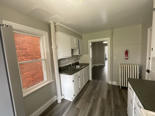 Photo - 324 N Franklin St