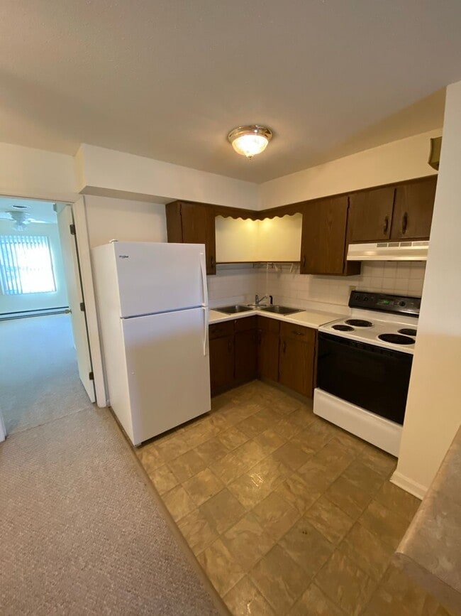 Photo - 307 & 311 W. Birch