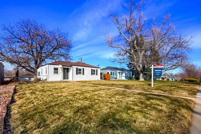 Photo - 4615 Perry St