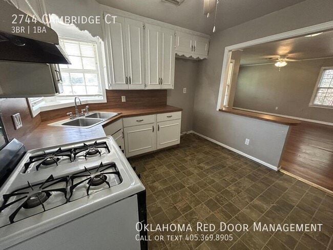 Photo - 2744 Cambridge Ct