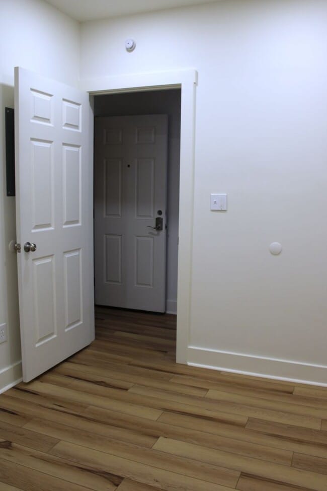Photo - 1138 Phil Unit 1138-2