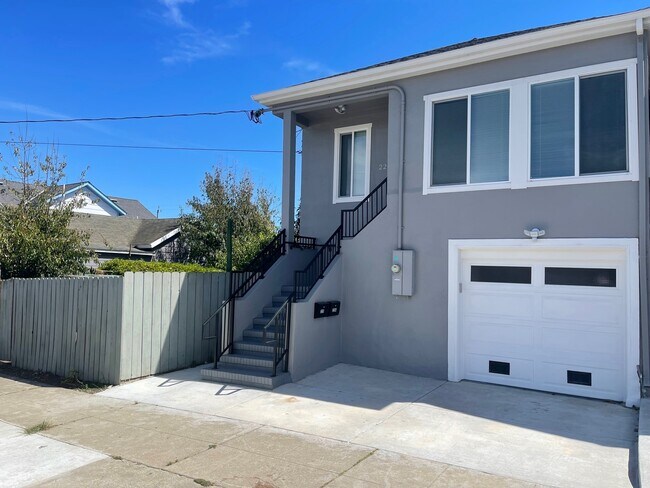 Photo - 225 Aspen Ave Unit 225A