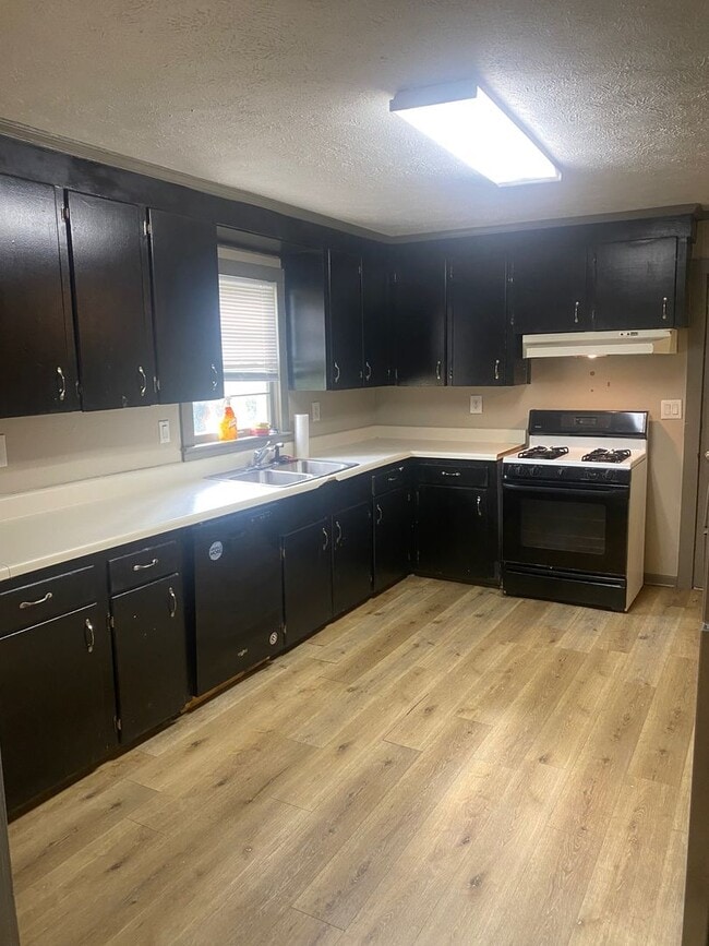 Photo - Overstreet Drive