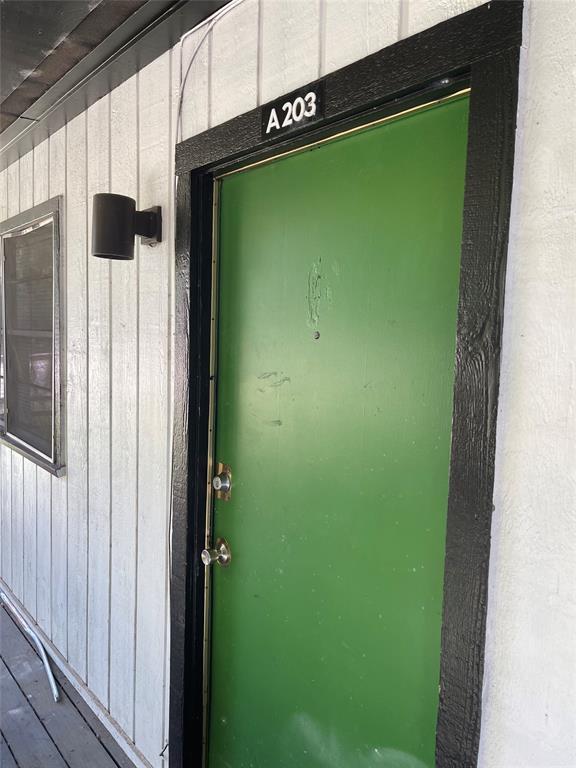 Building Photo - 2711 Hemphill Park Unit 11F- (A203)