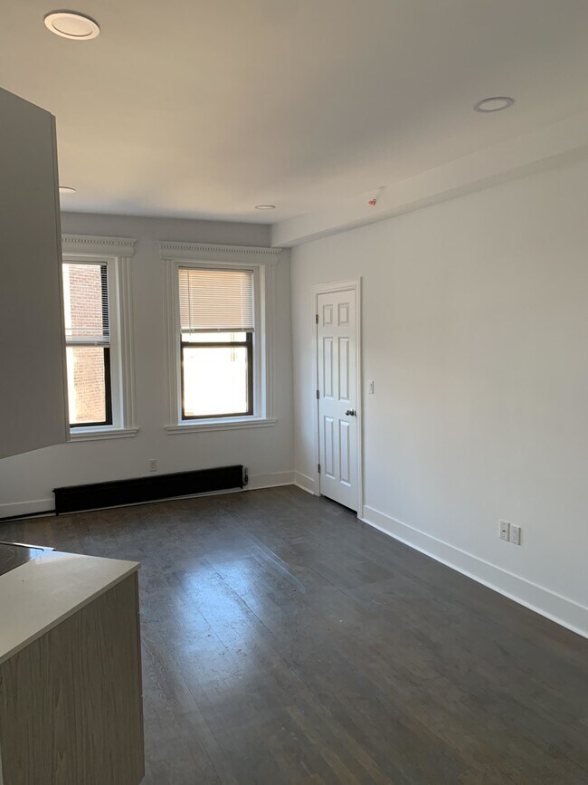 Photo - 11 Queensberry St Unit 39
