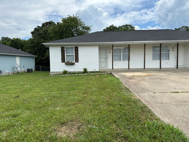 2 Bedroom, 1 Bathroom Newly Remodeled Duplex - 2 Bedroom, 1 Bathroom Newly Remodeled Duplex Casa