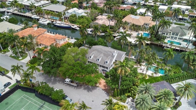 Photo - 700 Coral Way