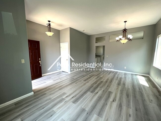 Photo - Spacious 4bd/2ba Elk Grove House with 3 Car Garage!