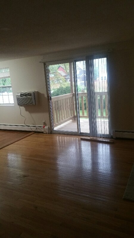 1538 Eastern Ave Unit 10