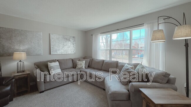 Photo - 4020 Leather Stocking Trail