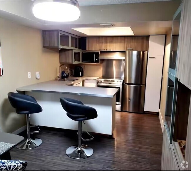 Building Photo - 1701 E Katie Ave Unit 33 Rental