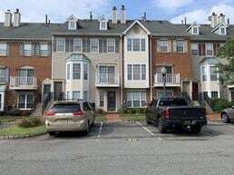 Building Photo - 42 Cypress St Unit 47T