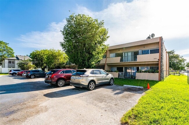 Photo - 400 NE 18th Ave Unit 208