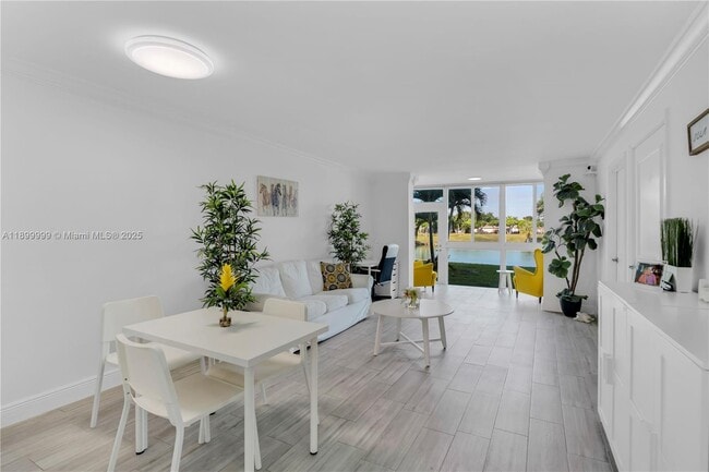 Photo - 8300 Sunrise Lakes Blvd Unit 102