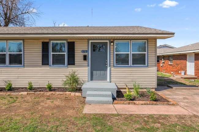 Building Photo - 529 N Baumann Ave Rental
