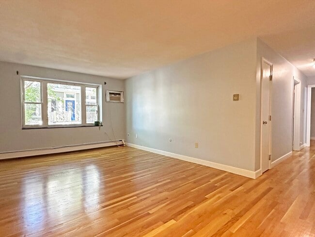 Building Photo - 100 Summer St Unit 1-4