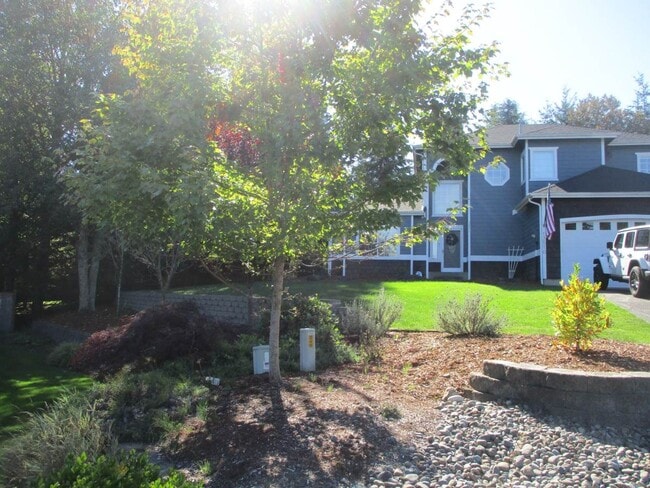 Photo - Modern 3-Bedroom, 2.5 Bath Home in a Point Richmond Ridge Cul-de-Sac